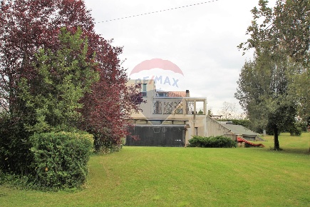 Foto Villa singola in Via Salaria vecchia, Fara in Sabina di 250 m²