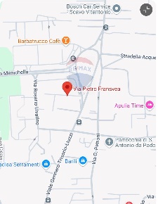 Foto Villa singola in Traversa di Via Giulio Petroni, Bari di 320 m²