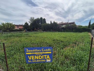 Foto Terreno edificabile a Mozzecane di 552 m² in vendita