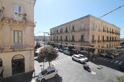 Foto Appartamento in Via Cordova, Siracusa Umberto - Ermocrate di 131 m²