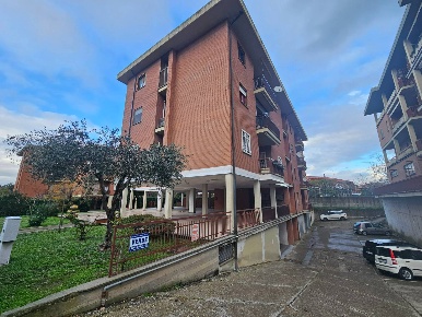 Foto Appartamento in Via Arma dei Carabinieri, Viterbo di 110 m² in vendita
