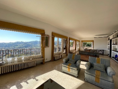 Foto Villa singola in Via Alcaini, Bergamo Valtesse di 350 m² con 8 locali