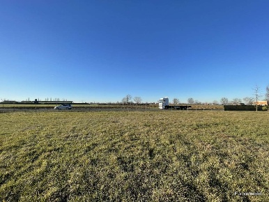 Foto Terreno edificabile in Via 25 Aprile, Montechiarugolo di 19000 m²