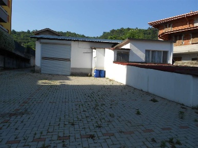 Foto Terreno edificabile a Como di 1800 m² in vendita