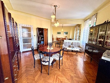 Foto Appartamento a Alessandria Piazza della Libertà di 245 m² con 8 locali