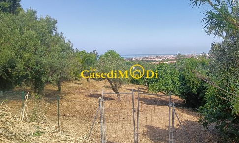 Foto Terreno agricolo a Livorno Montenero Basso - Montenero Alto di 1600 m²