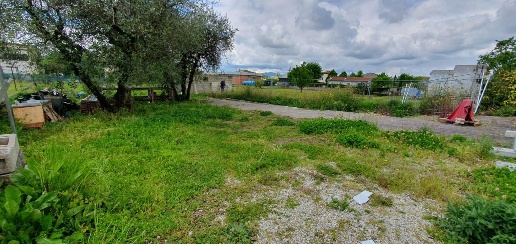 Foto Terreno residenziale a Capannori Centro di 980 m² in vendita