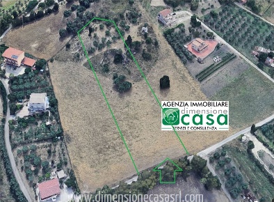 Foto Terreno agricolo in contrada Decano, San Cataldo di 6450 m² in vendita