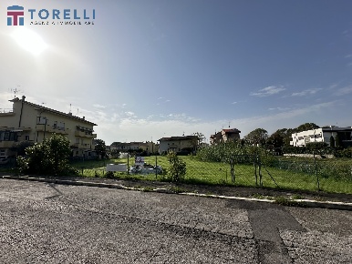 Foto Terreno residenziale a Cesenatico di 1700 m² in vendita