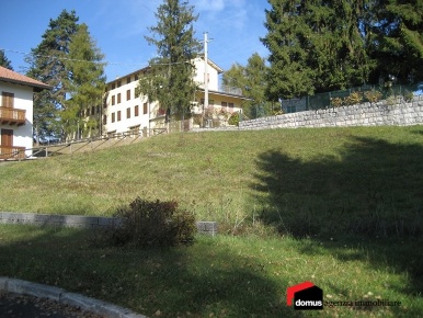 Foto Terreno edificabile in Viale dei Fanti, Tonezza del Cimone di 1030 m²