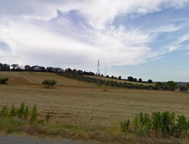 Foto Terreno edificabile a Rosciano di 10000 m² in vendita