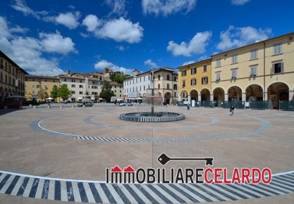 Foto Terreno edificabile a Colle di Val d'Elsa di 15000 m² in vendita