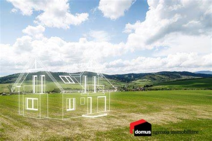 Foto Terreno edificabile a Zanè di 2420 m² in vendita