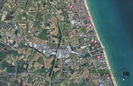 Foto Terreno edificabile a Tortoreto Tortoreto Lido di 7400 m² in vendita