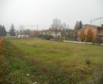 Foto Terreno residenziale a San Prospero Staggia di 4387 m² in vendita