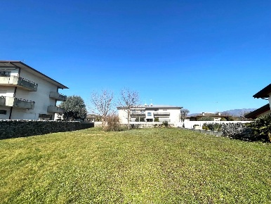 Foto Terreno industriale in VIA 4 settembre, Povoletto Centro di 980 m²