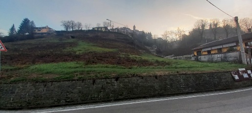 Foto Terreno residenziale in Via Alba 14, Sinio di 1939 m² in vendita