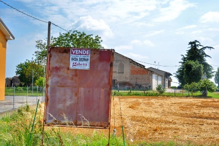 Foto Terreno residenziale in Via VILLAGGIO BUSONERA Via Dei Martiri 59,