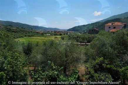 Foto Terreno edificabile a Andora di 90 m² in vendita