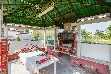 Foto Terreno edificabile in VIA MATTEUCCI, Seregno San Carlo di 700 m²