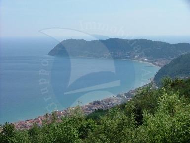 Foto Terreno agricolo a Alassio di 2360 m² in vendita