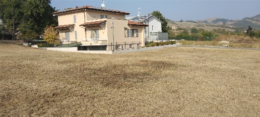 Foto Terreno edificabile a Castellarano Roteglia di 305 m² in vendita