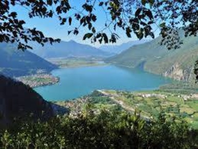 Foto Terreno edificabile in via nazionale, Novate Mezzola in vendita