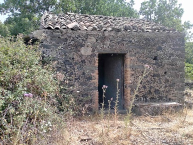 Foto Terreno agricolo a Santa Maria di Licodia di 1430 m² in vendita