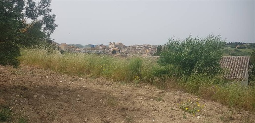 Foto Terreno agricolo in via delle miniere, Serradifalco Centro di 5600 m²