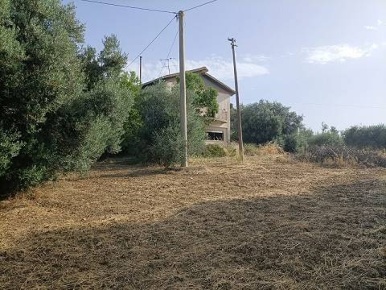 Foto Terreno agricolo a Caltanissetta di 2530 m² in vendita