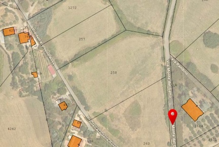 Foto Terreno agricolo a Roma Valle Muricana di 12800 m² in vendita