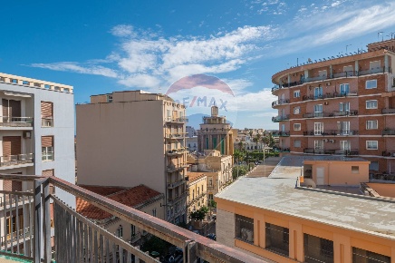 Foto Appartamento in via brenta, Siracusa Gelone - Cadorna di 197 m²