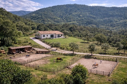 Foto Terreno edificabile a Dolceacqua di 9294 m² in vendita