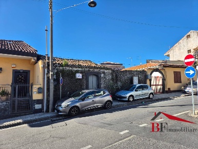 Foto Terreno residenziale in via Vittorio Veneto, Aci Bonaccorsi in vendita
