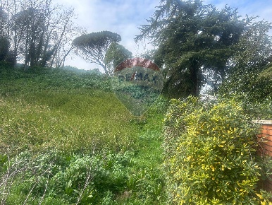 Foto Terreno residenziale in Salita Di Castel Giubileo, Roma Fidene