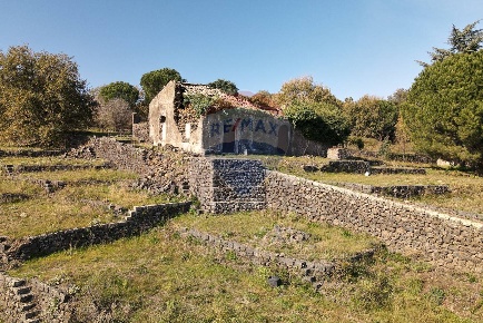 Foto Terreno residenziale a Viagrande in vendita