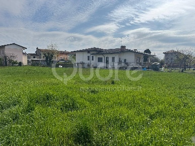 Foto Terreno residenziale in Via di mezzo, Campoformido Bressa di 1140 m²