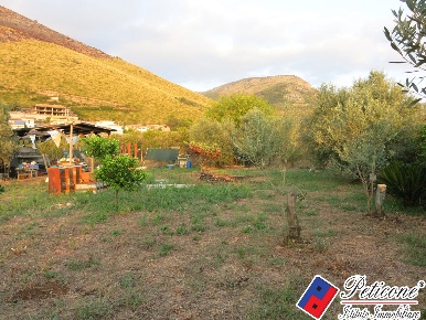 Foto Terreno agricolo in Via del Tirozzo, Fondi di 2050 m² in vendita