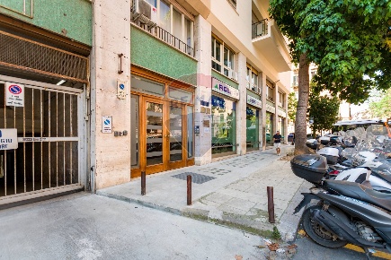 Foto Seminterrato in Via Nicolò Turrisi, Palermo Zisa di 29 m² con 1 locali