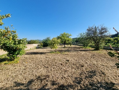 Foto Terreno residenziale in Via Dell'Indipendenza, Nuxis Centro di 830 m²