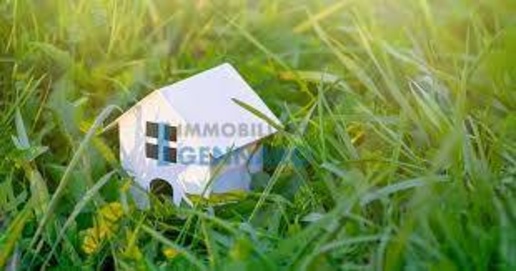 Foto Terreno residenziale in Via Lavariano, Mortegliano Centro di 2360 m²