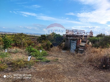 Foto Terreno agricolo in Contrada San Francesco, Misterbianco di 6530 m²