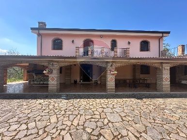 Foto Terreno agricolo in via provinciale, Prata di Principato Ultra