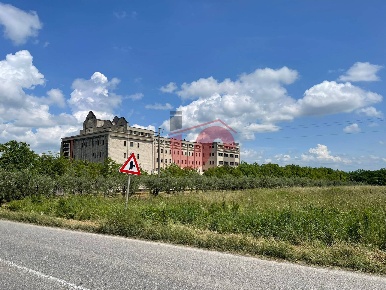 Foto Terreno industriale in Contrada Piano Cappelle, Benevento di 7000 m²