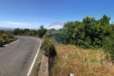 Foto Terreno agricolo in Contrada Piano Vite, Ragalna di 10000 m²