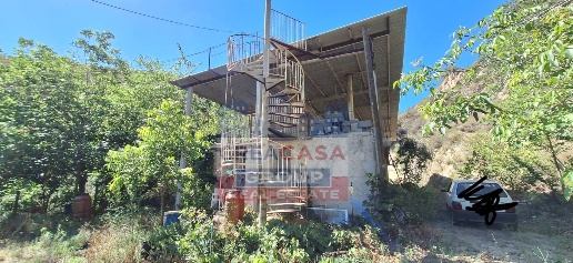 Foto Terreno agricolo in Contrada pietraperciata, Taormina di 300 m²