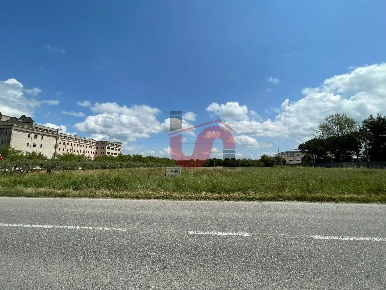 Foto Terreno industriale in Contrada Piano Cappelle, Benevento di 6500 m²