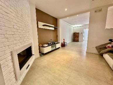 Foto Appartamento in via san cesario, Lecce Stazione di 125 m² con 5 locali