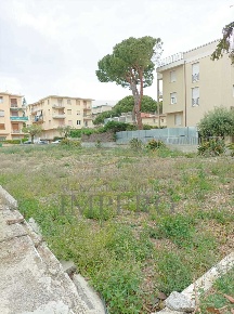 Foto Terreno agricolo in Via Gerolamo Rossi, Bordighera Centro di 1300 m²