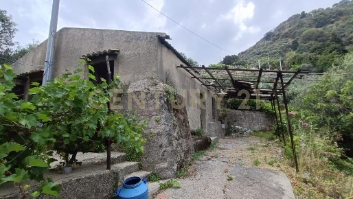 Foto Terreno agricolo in Contrada Cardà Zafferia snc, Messina Larderia